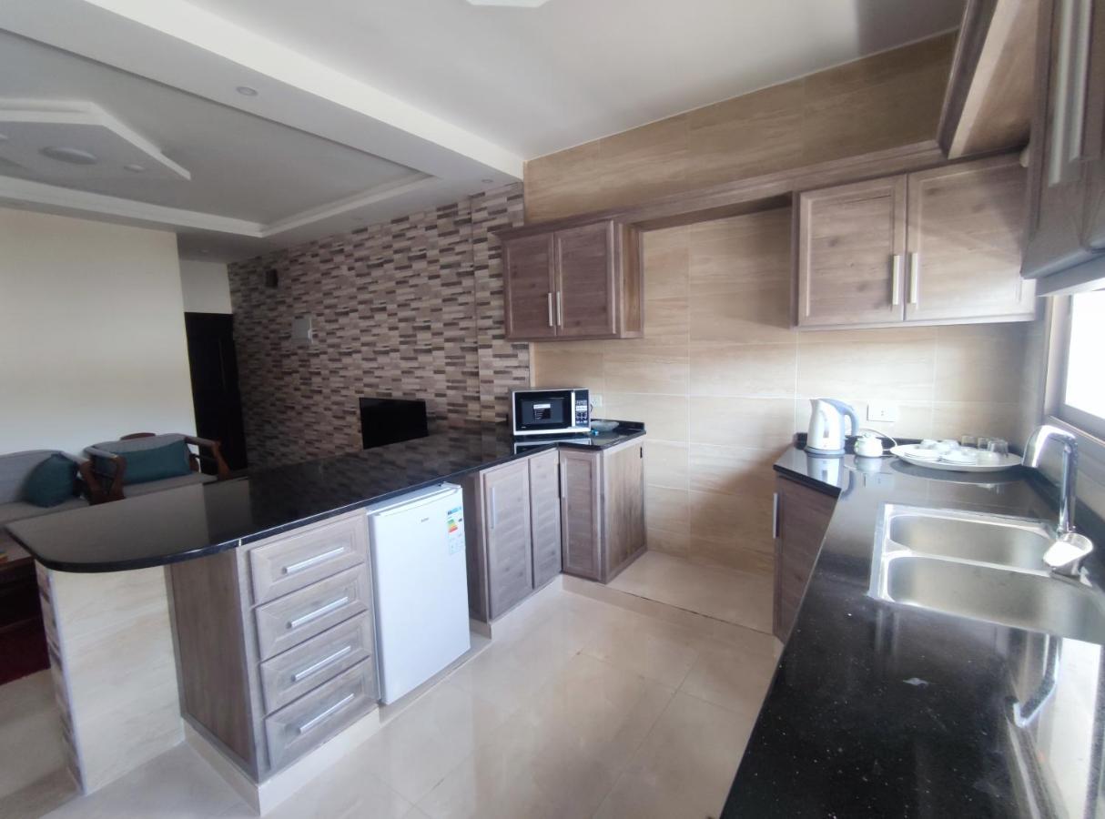 Red Rose City Apartment Wadi Musa Ngoại thất bức ảnh